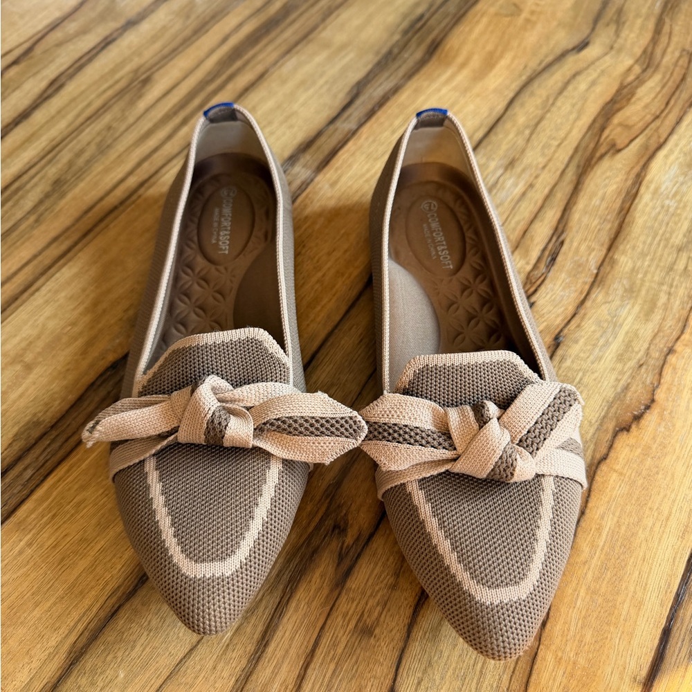 Beige Knotted Loafers